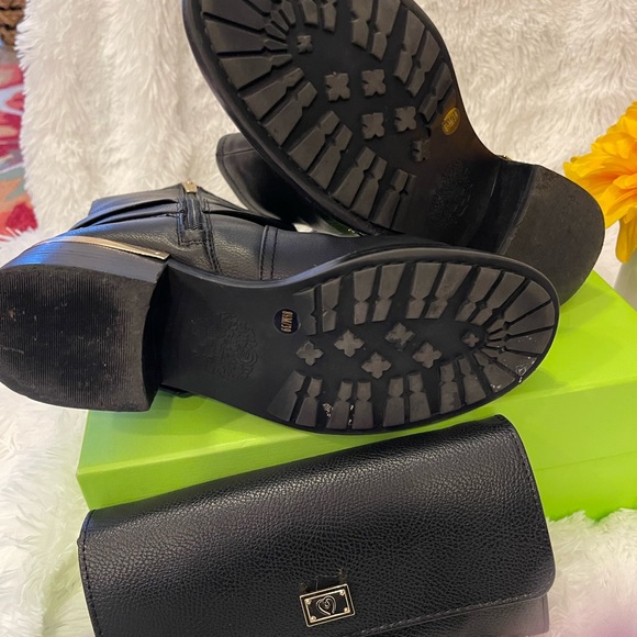 Vince Camuto Mid Calf Boots w/ crossbody bag set! - Picture 3 of 10